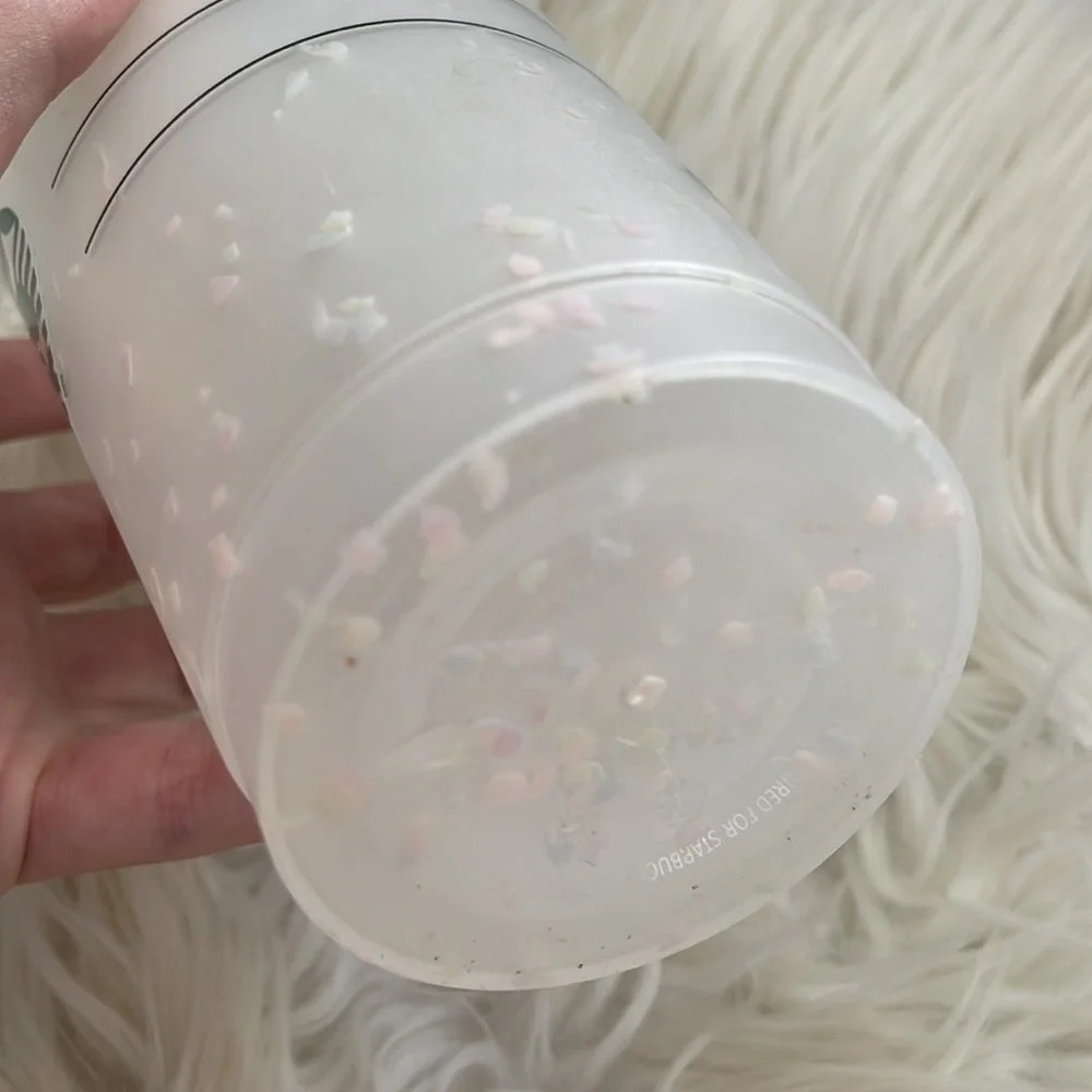 Starbucks cup - Picture 15 of 16